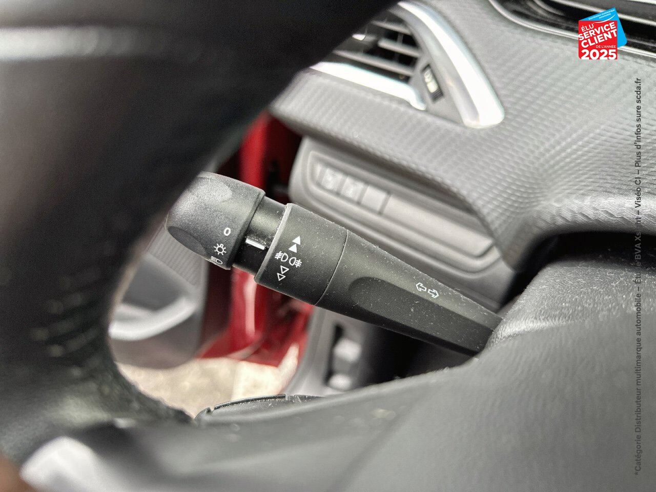 Véhicule d'occasion PEUGEOT 208 1.2 PURETECH 82CH STYLE 5P chez Renault Saint-Louis
