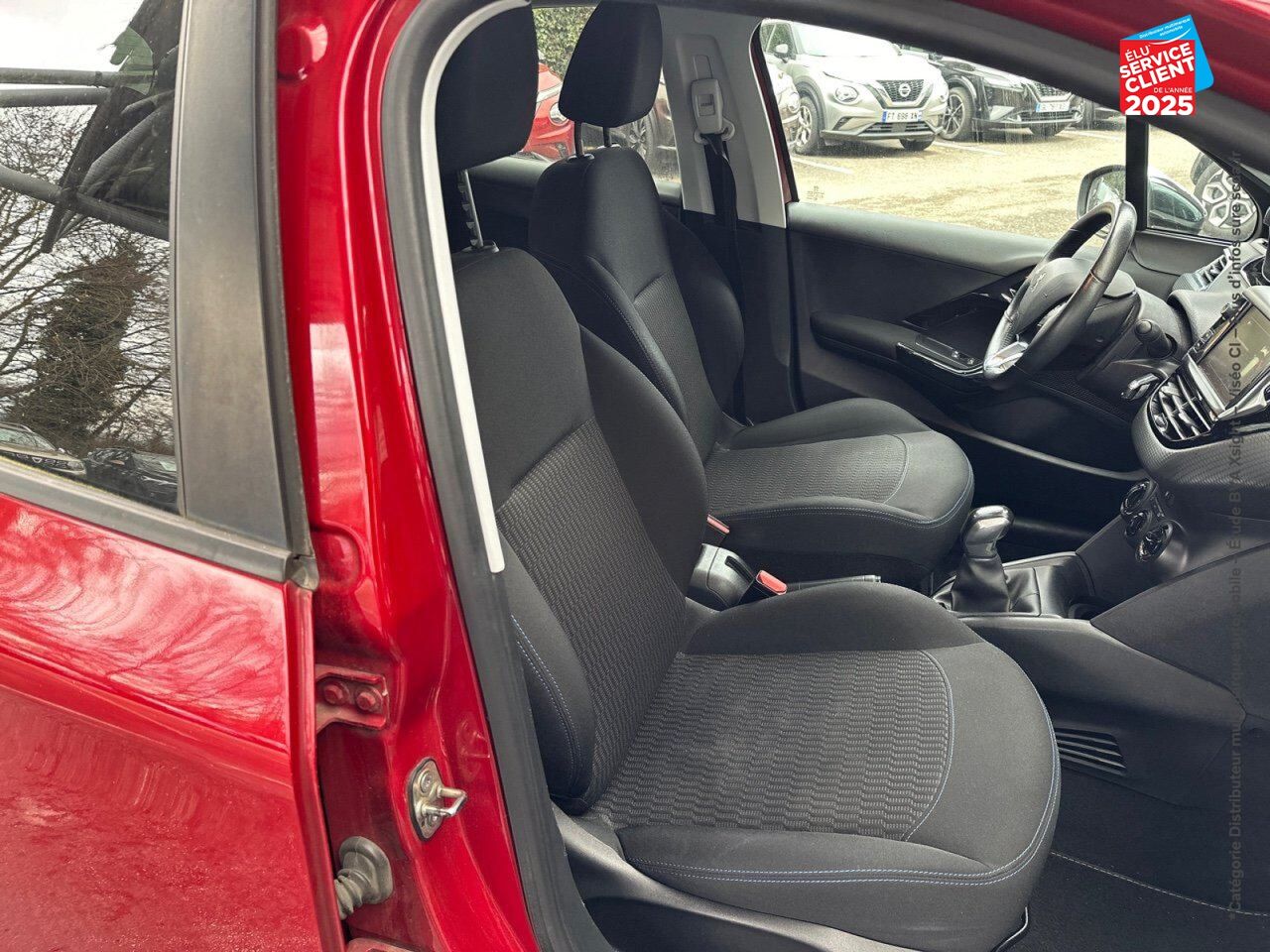 Véhicule d'occasion PEUGEOT 208 1.2 PURETECH 82CH STYLE 5P chez Renault Saint-Louis