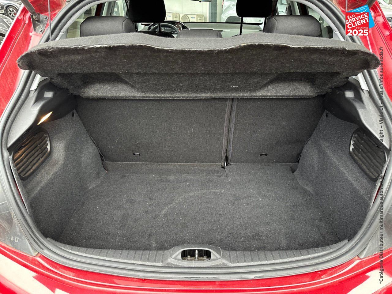 Véhicule d'occasion PEUGEOT 208 1.2 PURETECH 82CH STYLE 5P chez Renault Saint-Louis