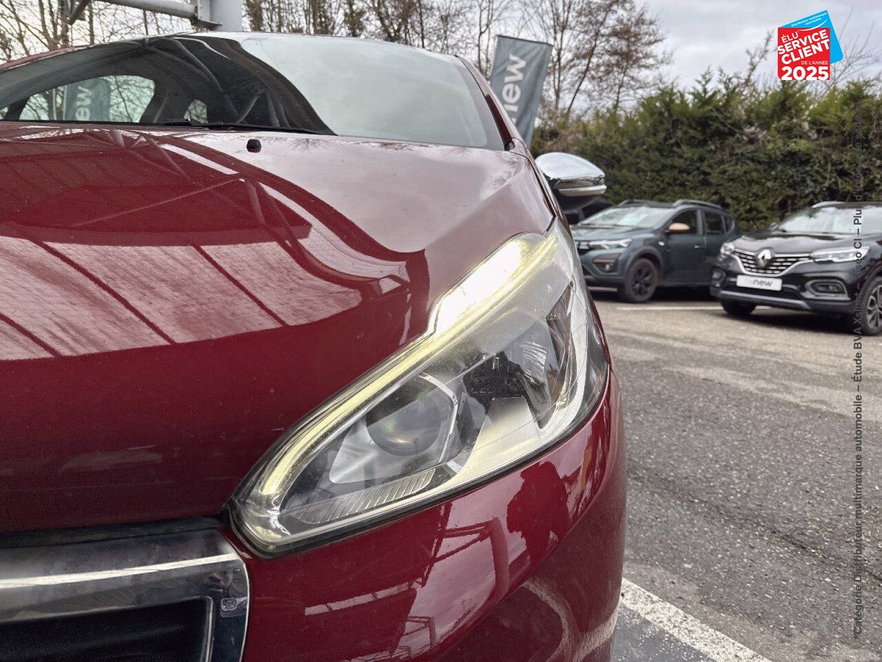 Véhicule d'occasion PEUGEOT 208 1.2 PURETECH 82CH STYLE 5P chez Renault Saint-Louis