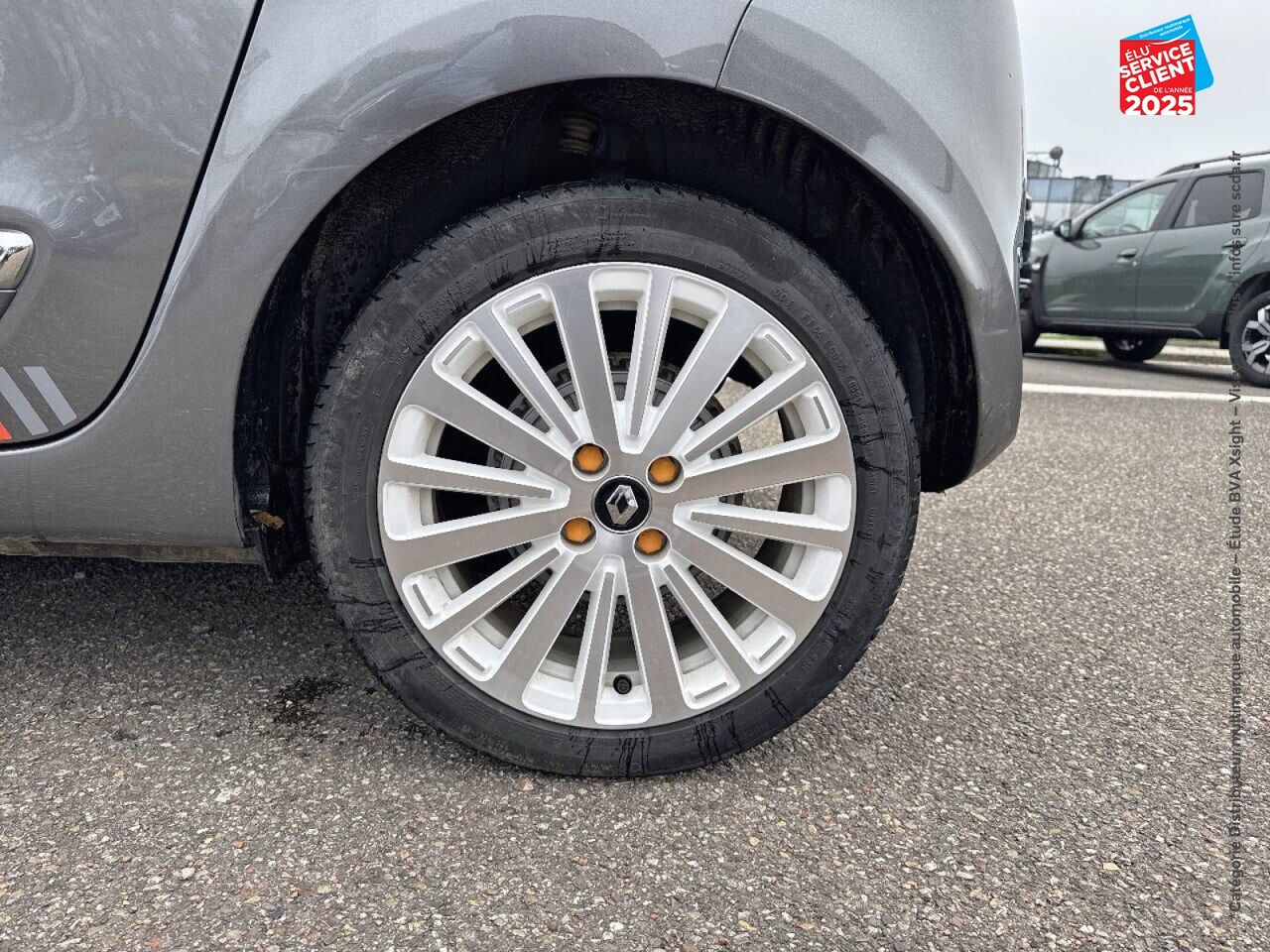 Véhicule d'occasion RENAULT TWINGO E-TECH ELECTRIC VIBES R80 ACHAT INTEGRAL - 21 chez Renault Colmar