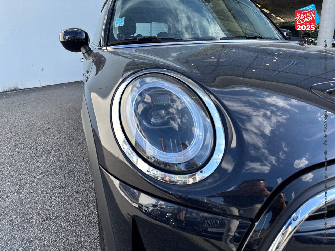 Véhicule d'occasion MINI MINI COOPER SE 184CH EDITION CAMDEN BVA 5CV chez BMW Dole