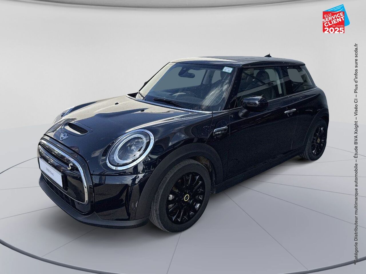 Véhicule d'occasion MINI MINI COOPER SE 184CH EDITION CAMDEN BVA 5CV chez BMW Dole