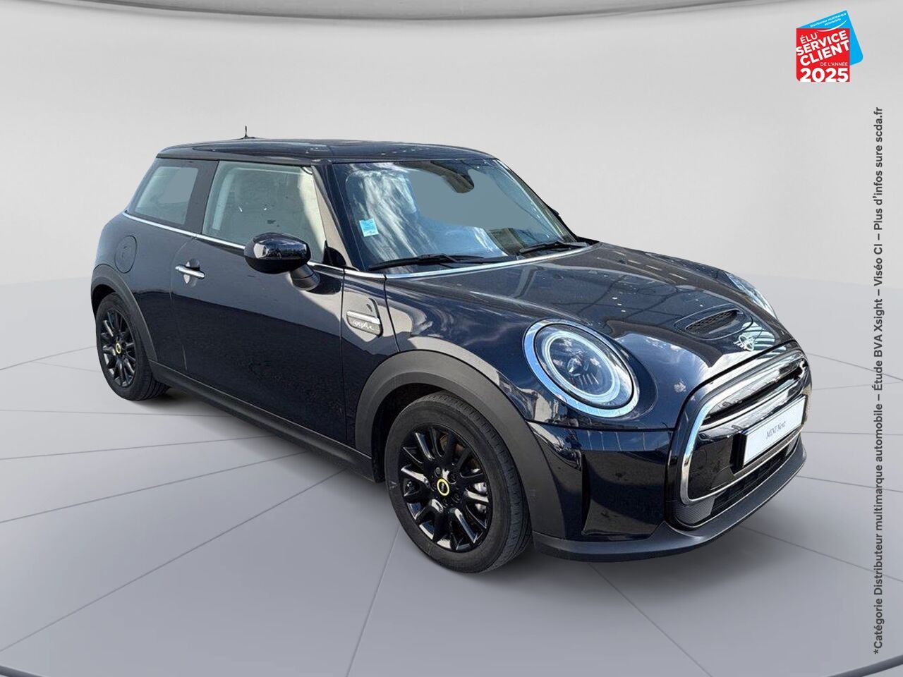 Véhicule d'occasion MINI MINI COOPER SE 184CH EDITION CAMDEN BVA 5CV chez BMW Dole