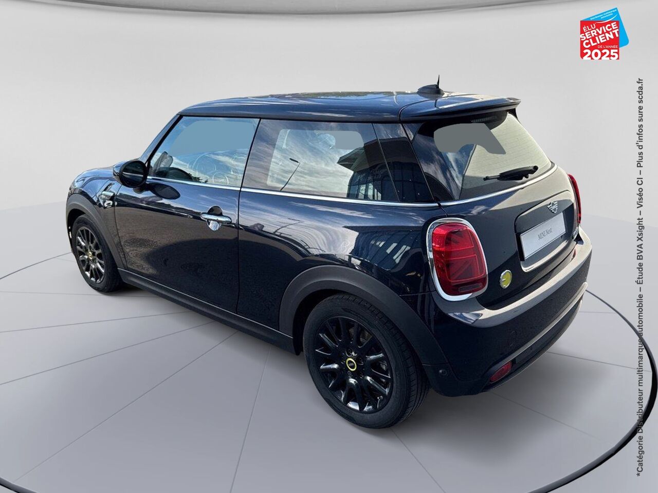 Véhicule d'occasion MINI MINI COOPER SE 184CH EDITION CAMDEN BVA 5CV chez BMW Dole