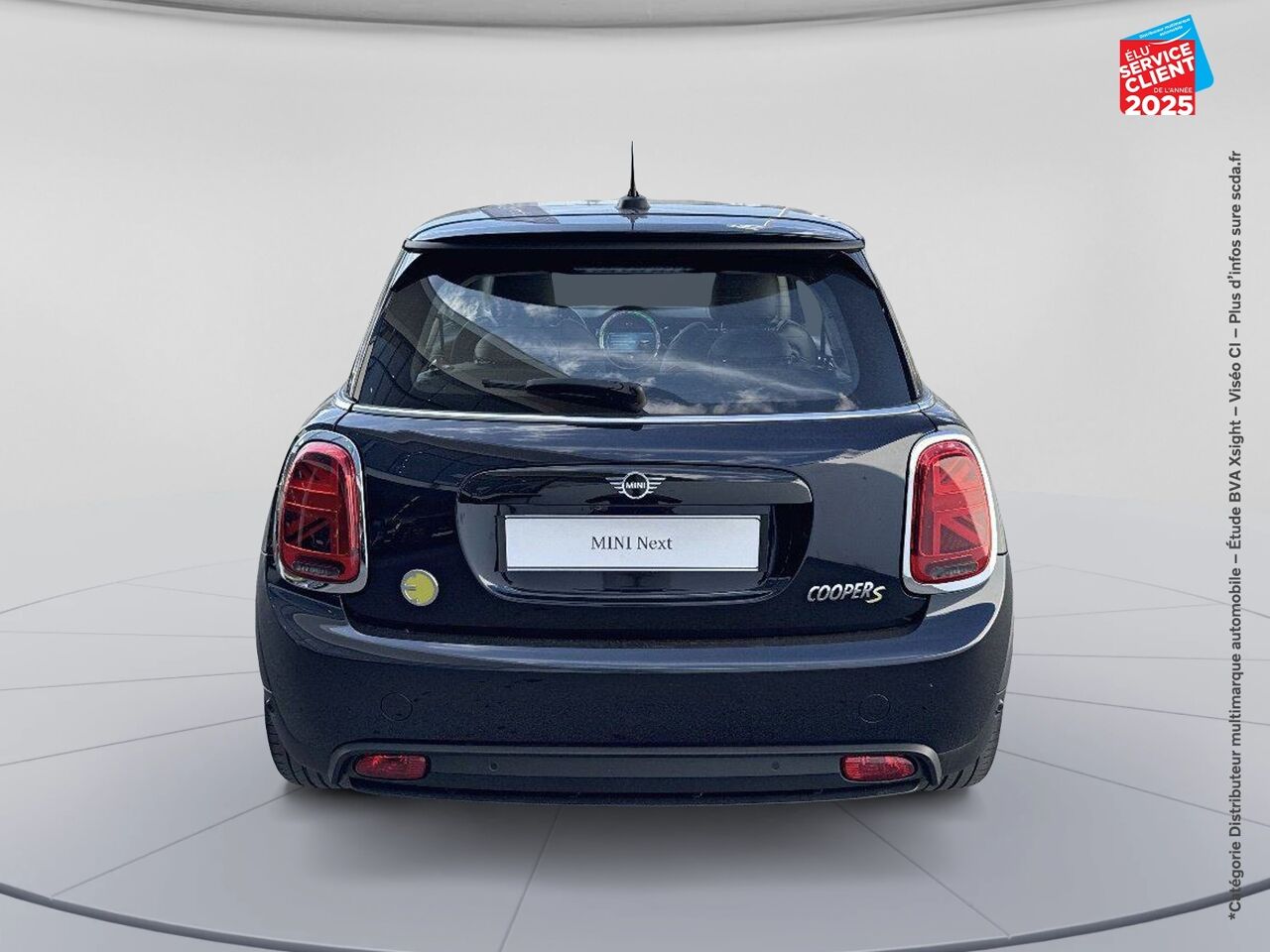Véhicule d'occasion MINI MINI COOPER SE 184CH EDITION CAMDEN BVA 5CV chez BMW Dole