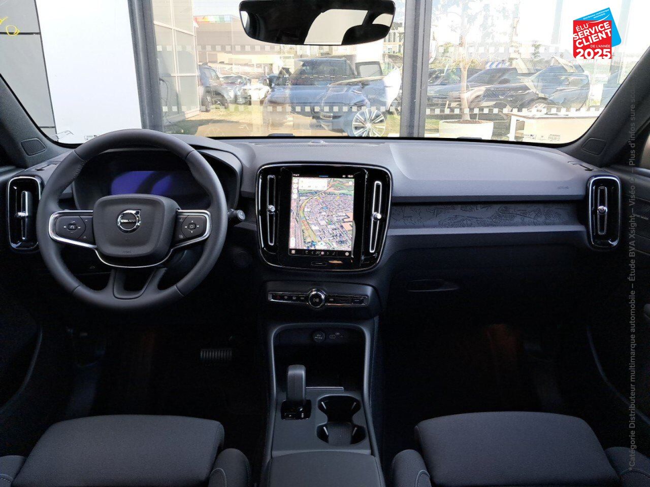 Véhicule d'occasion VOLVO EX40 SINGLE EXTENDED RANGE 252CH PLUS chez Volvo Reims