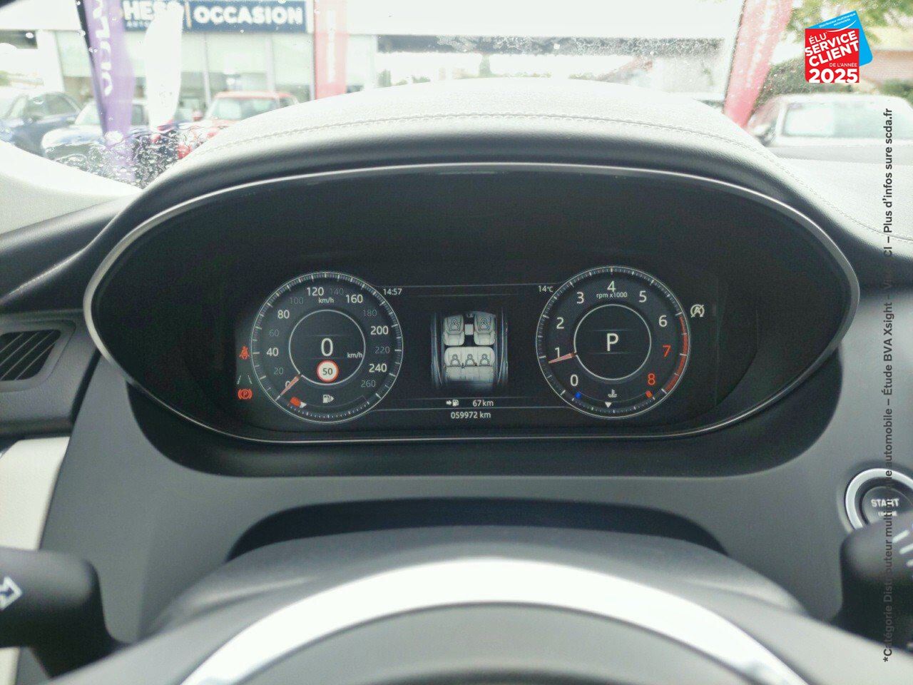Véhicule d'occasion JAGUAR E-PACE 2.0P 250CH R-DYNAMIC AWD BVA9 chez BMW Pontarlier