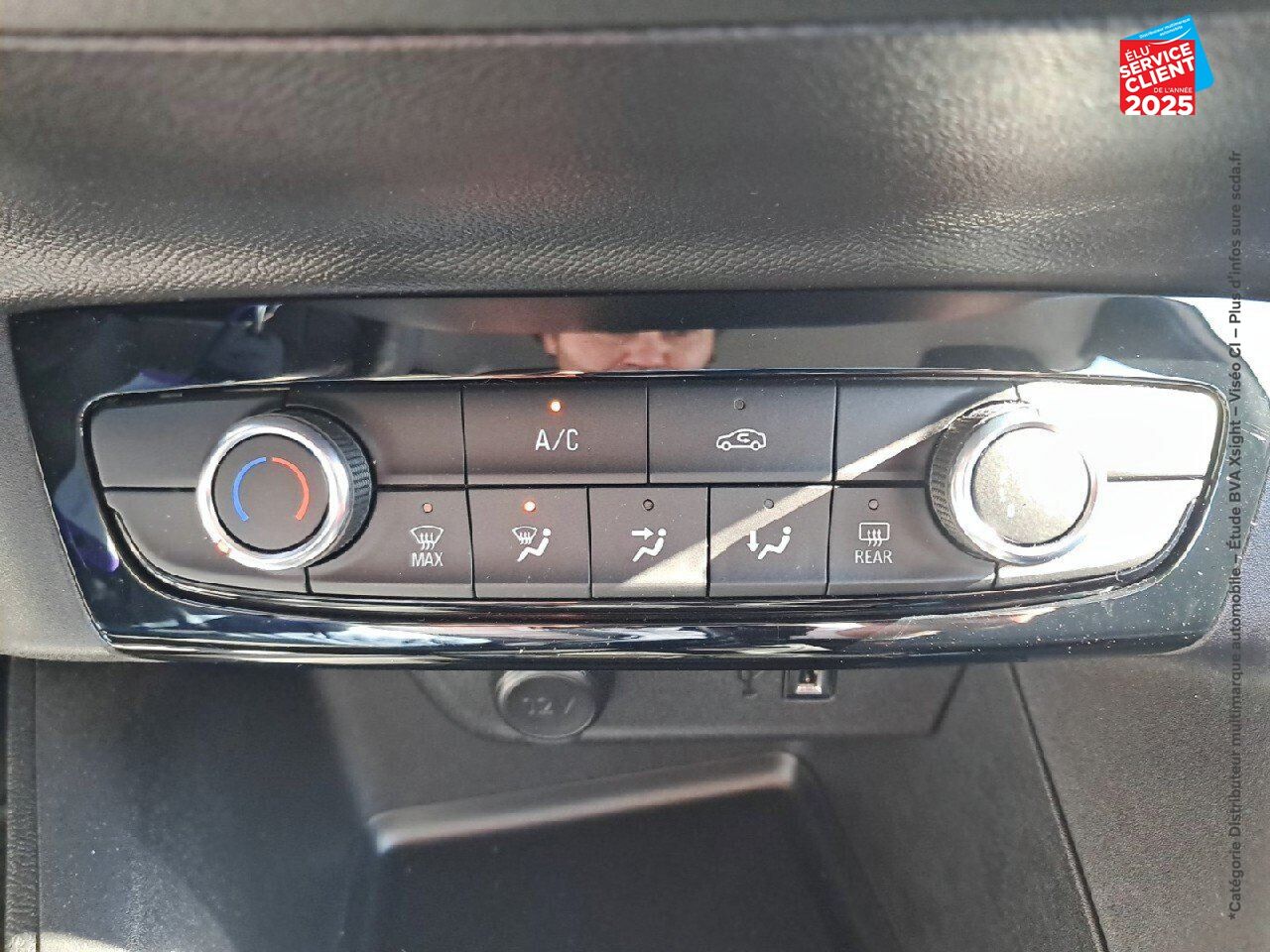 Véhicule d'occasion OPEL CORSA 1.2 TURBO 100CH ELEGANCE CAMERA chez Nissan Strasbourg