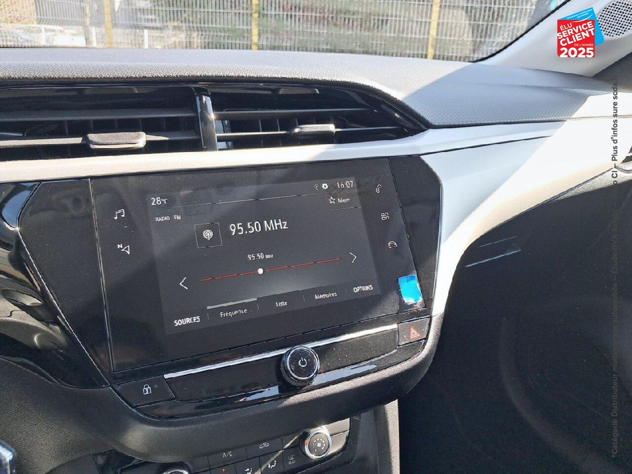 Véhicule d'occasion OPEL CORSA 1.2 TURBO 100CH ELEGANCE CAMERA chez Nissan Strasbourg