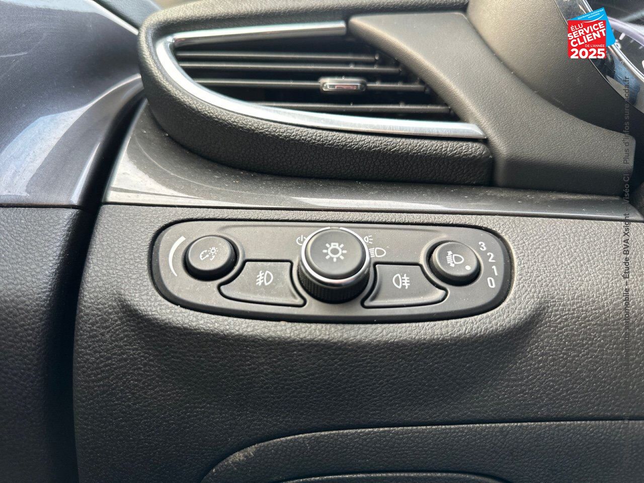 Véhicule d'occasion OPEL MOKKA 1.4 TURBO 140CH COLOR EDITION STARTSTOP 4X2 chez Opel Verdun