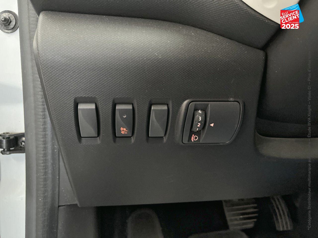 Véhicule d'occasion RENAULT TWINGO E-TECH ELECTRIC EQUILIBRE R80 ACHAT INTEGRAL chez Renault Belfort