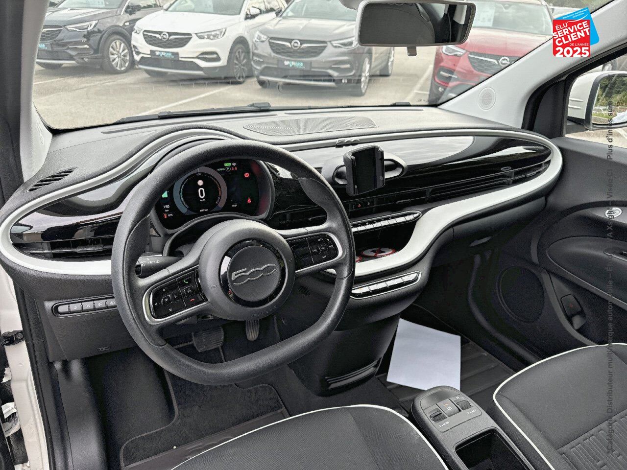 Véhicule d'occasion FIAT 500 E 95CH ACTION chez Fiat Strasbourg