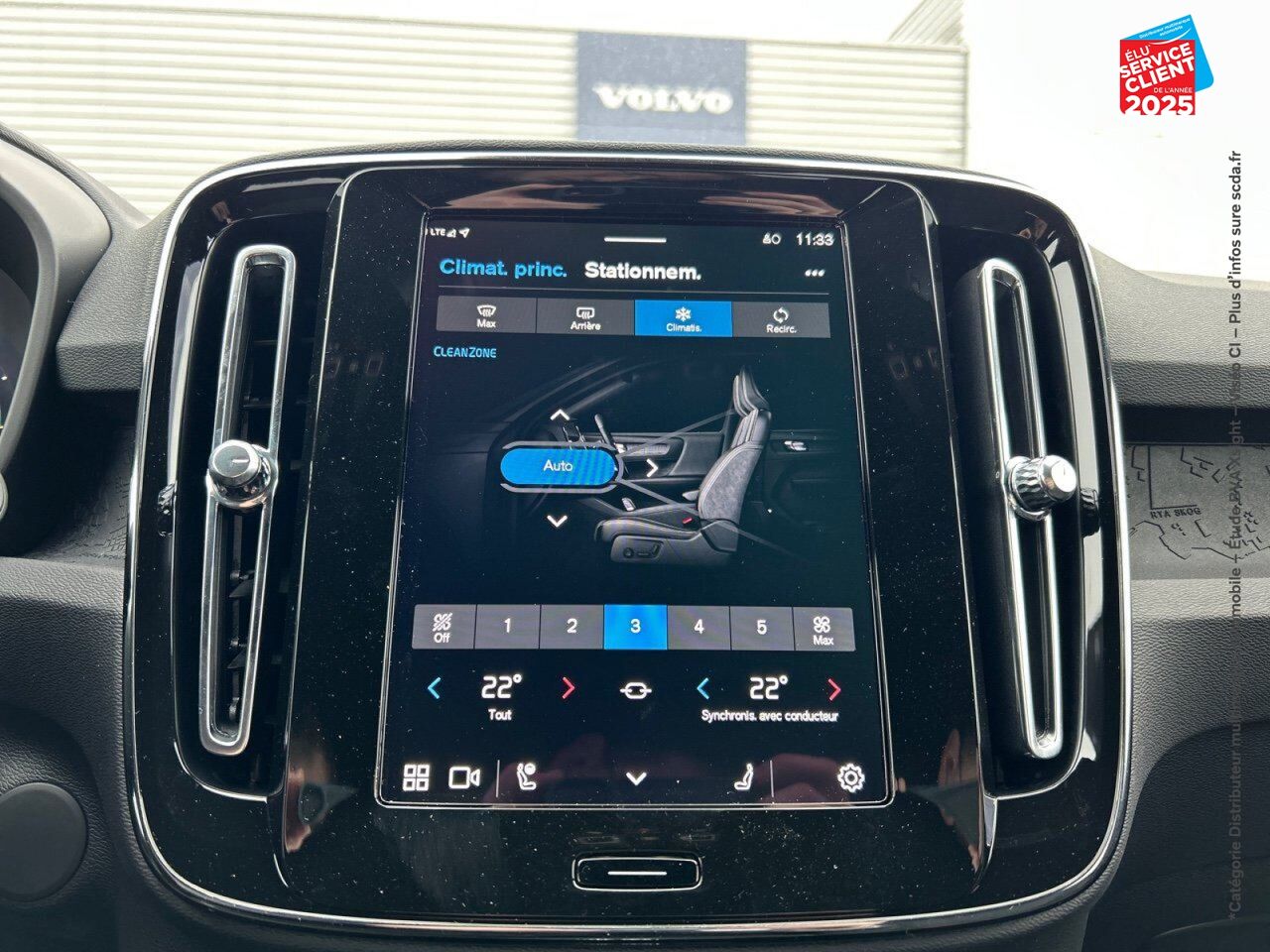 Véhicule d'occasion VOLVO EX40 SINGLE 238CH BLACK EDITION chez Volvo Epernay