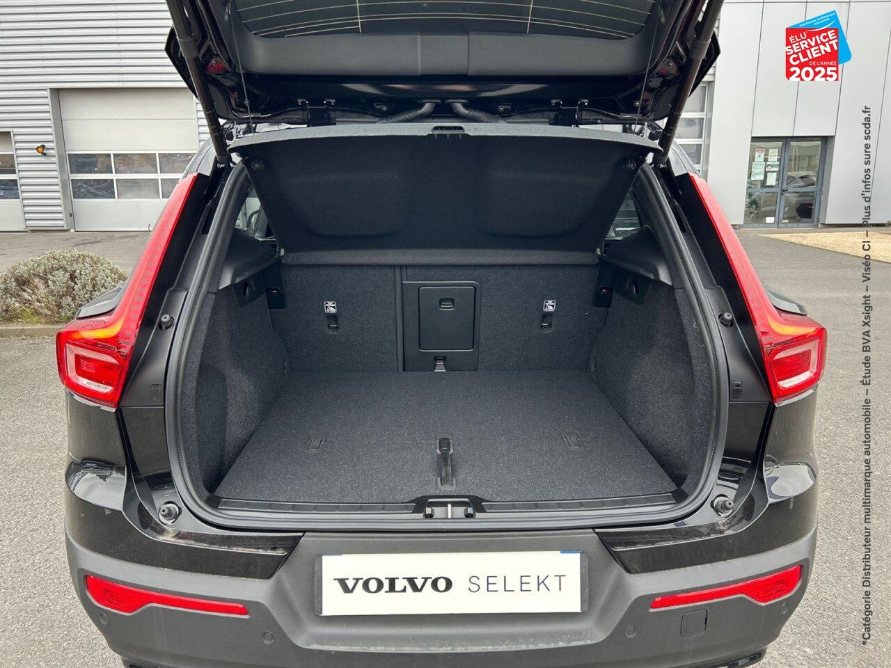 Véhicule d'occasion VOLVO EX40 SINGLE 238CH BLACK EDITION chez Volvo Epernay