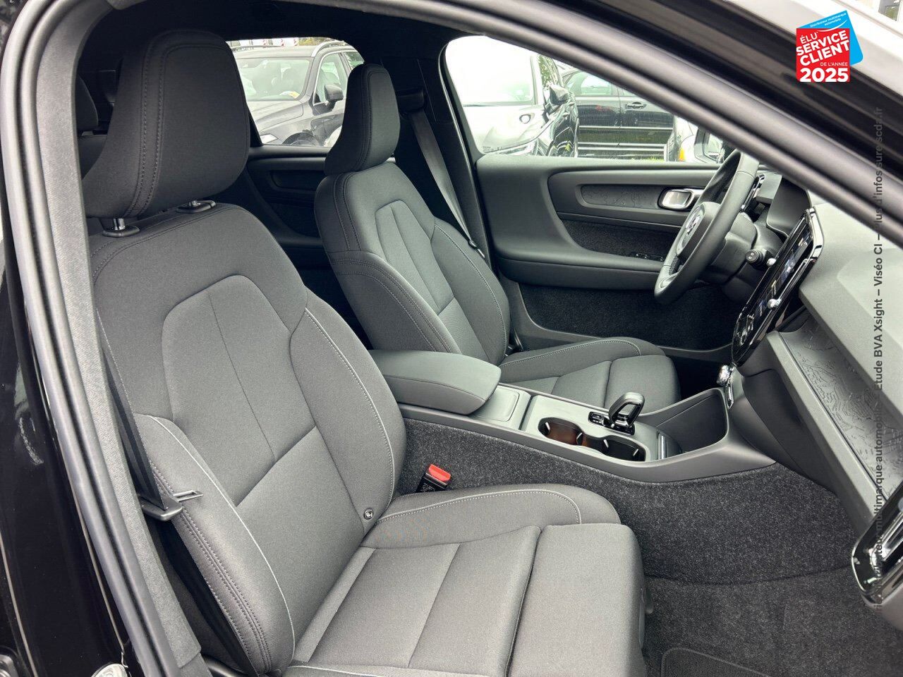 Véhicule d'occasion VOLVO EX40 SINGLE 238CH BLACK EDITION chez Volvo Epernay