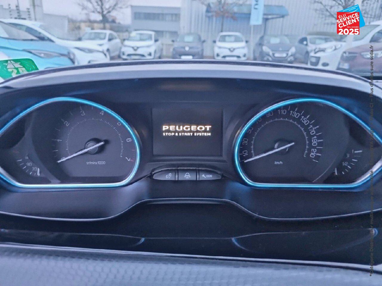 Véhicule d'occasion PEUGEOT 2008 1.2 PURETECH 130CH CROSSWAY SS chez Peugeot Reims