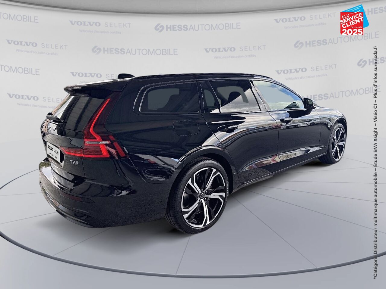 Véhicule d'occasion VOLVO V60 T6 AWD 253+145CH PLUS STYLE DARK GEARTRONIC 8 chez Volvo Epernay