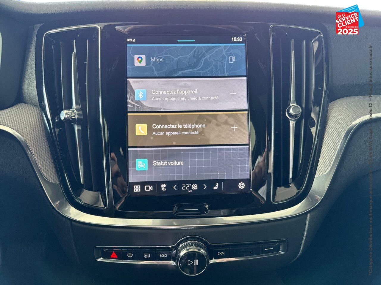 Véhicule d'occasion VOLVO V60 T6 AWD 253+145CH PLUS STYLE DARK GEARTRONIC 8 chez Volvo Epernay