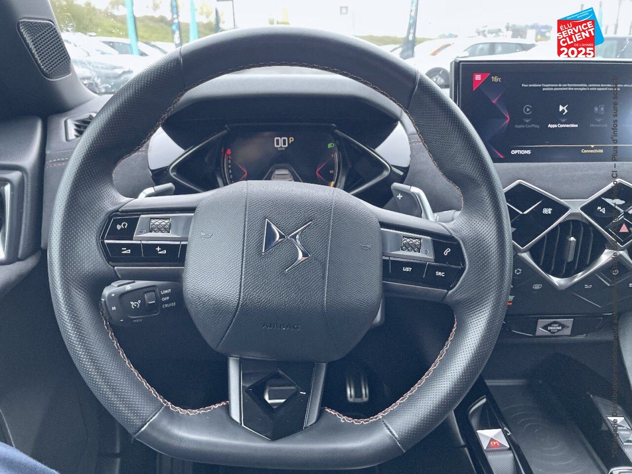 Véhicule d'occasion DS DS 3 CROSSBACK PURETECH 130CH PERFORMANCE LINE AUTOMATIQUE 7CV chez Renault Sélestat