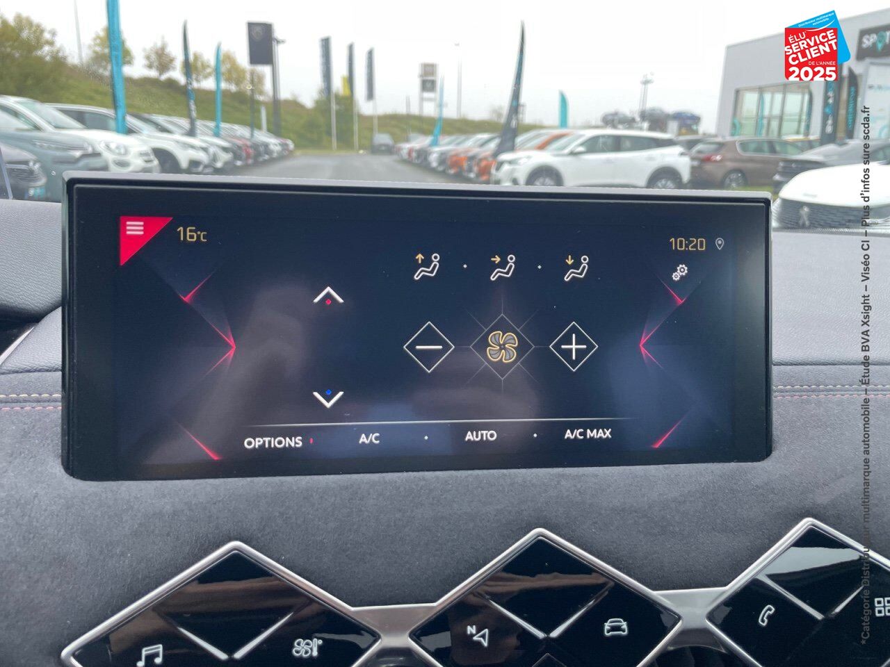 Véhicule d'occasion DS DS 3 CROSSBACK PURETECH 130CH PERFORMANCE LINE AUTOMATIQUE 7CV chez Renault Sélestat