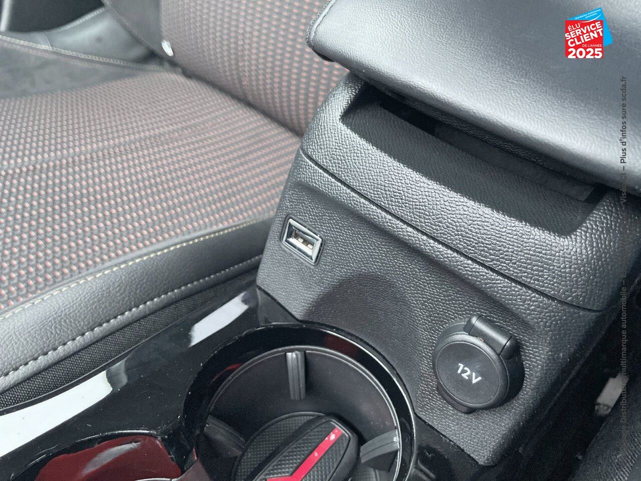 Véhicule d'occasion DS DS 3 CROSSBACK PURETECH 130CH PERFORMANCE LINE AUTOMATIQUE 7CV chez Renault Sélestat