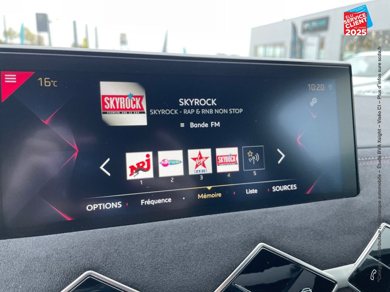 Véhicule d'occasion DS DS 3 CROSSBACK PURETECH 130CH PERFORMANCE LINE AUTOMATIQUE 7CV chez Renault Sélestat