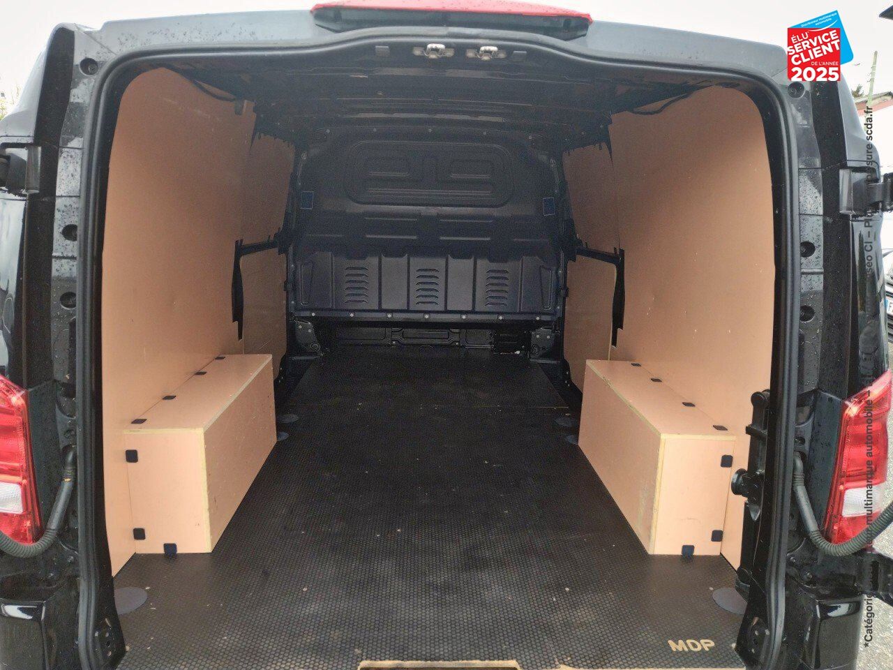 Véhicule d'occasion MERCEDES-BENZ VITO FG 116 CDI EXTRA-LONG SELECT E6 PROPULSION chez Volvo Epernay