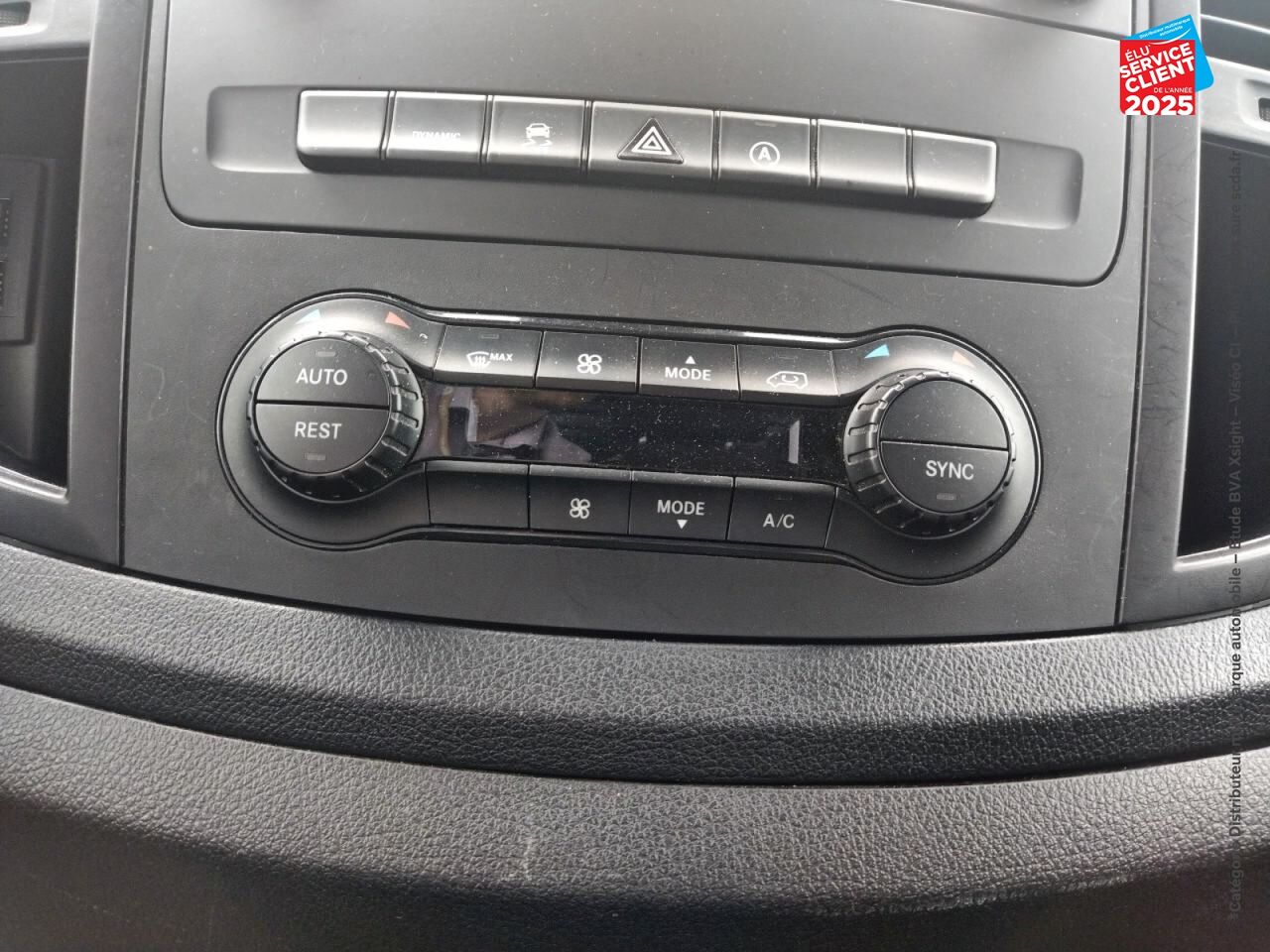 Véhicule d'occasion MERCEDES-BENZ VITO FG 116 CDI EXTRA-LONG SELECT E6 PROPULSION chez Volvo Epernay