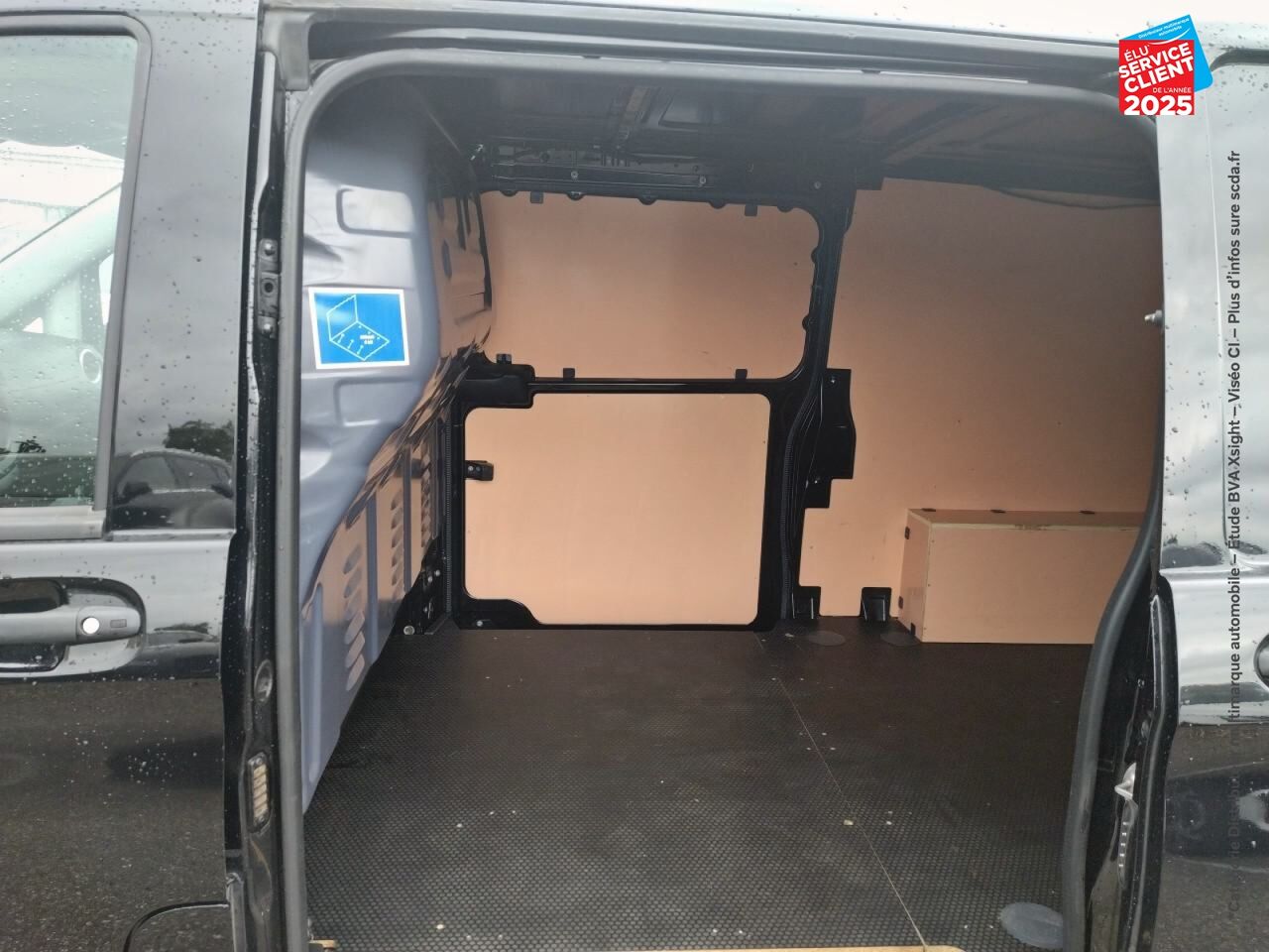 Véhicule d'occasion MERCEDES-BENZ VITO FG 116 CDI EXTRA-LONG SELECT E6 PROPULSION chez Volvo Epernay