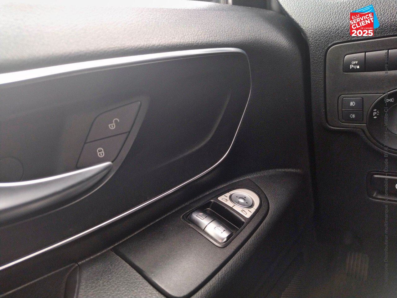 Véhicule d'occasion MERCEDES-BENZ VITO FG 116 CDI EXTRA-LONG SELECT E6 PROPULSION chez Volvo Epernay