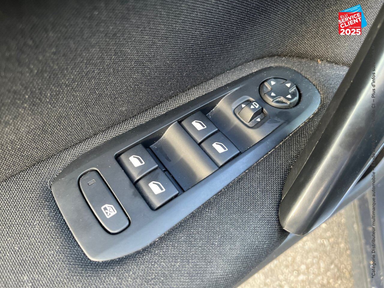 Véhicule d'occasion PEUGEOT 308 1.2 PURETECH 110CH E6.C SS STYLE 5CV chez Renault Colmar