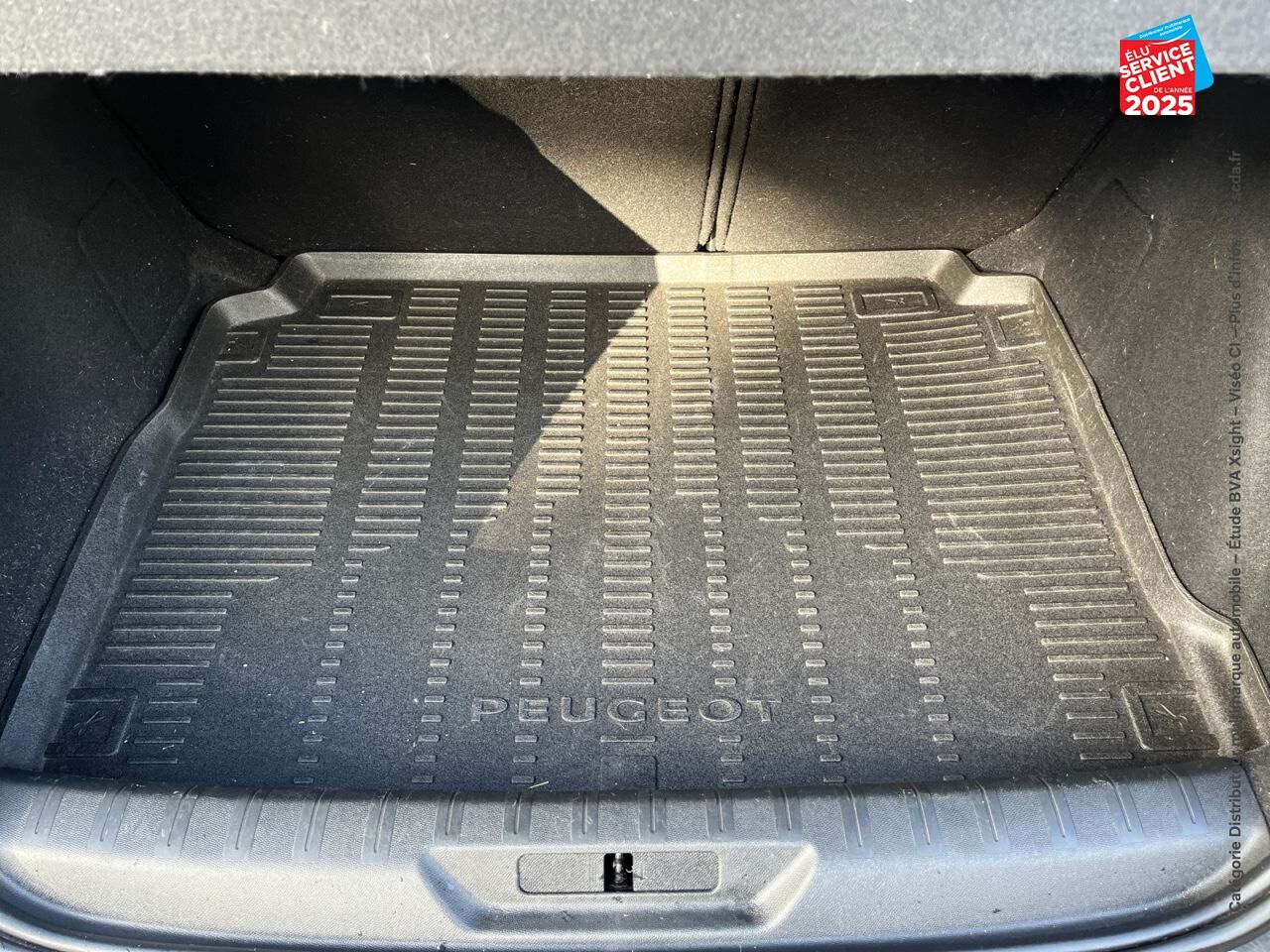 Véhicule d'occasion PEUGEOT 308 1.2 PURETECH 110CH E6.C SS STYLE 5CV chez Renault Colmar