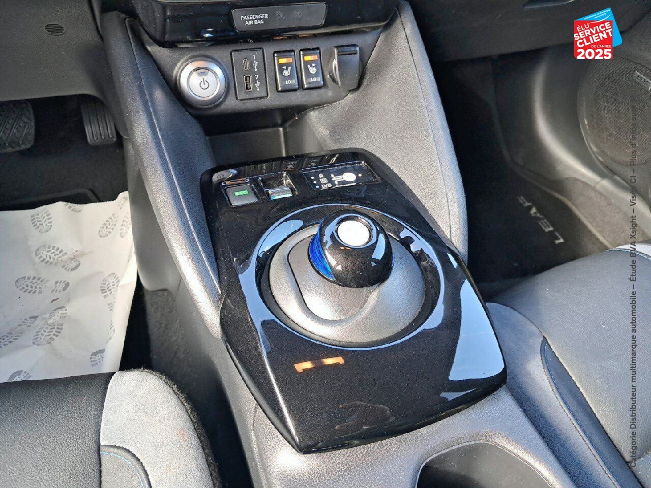 Véhicule d'occasion NISSAN LEAF 217CH 62KWH TEKNA 19.5 6CV chez Opel Verdun