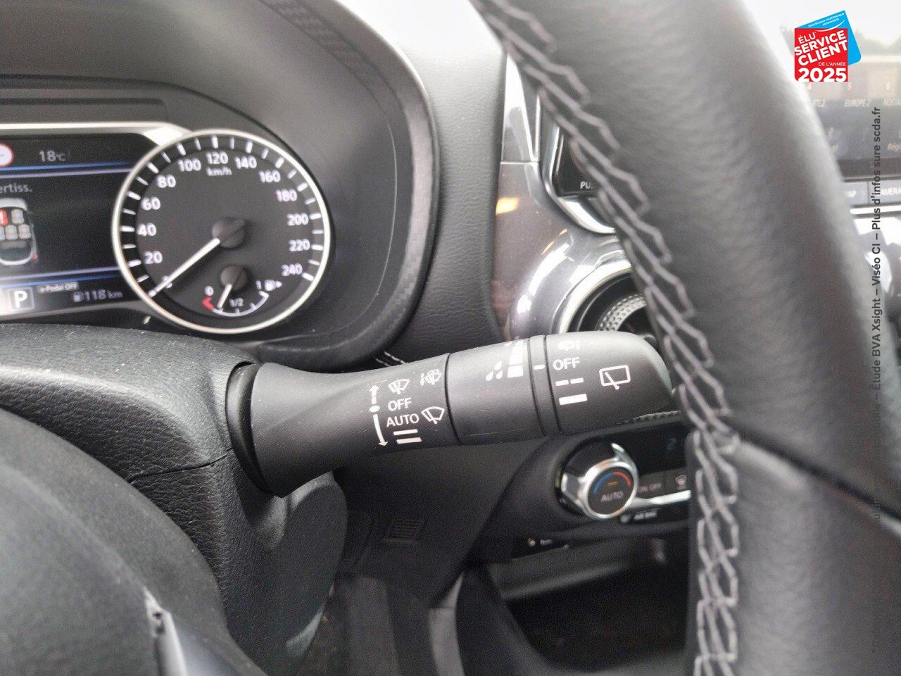 Véhicule d'occasion NISSAN JUKE 1.6 HYBRID 143 CH TEKNA 2023.5 chez Nissan Juke occasion