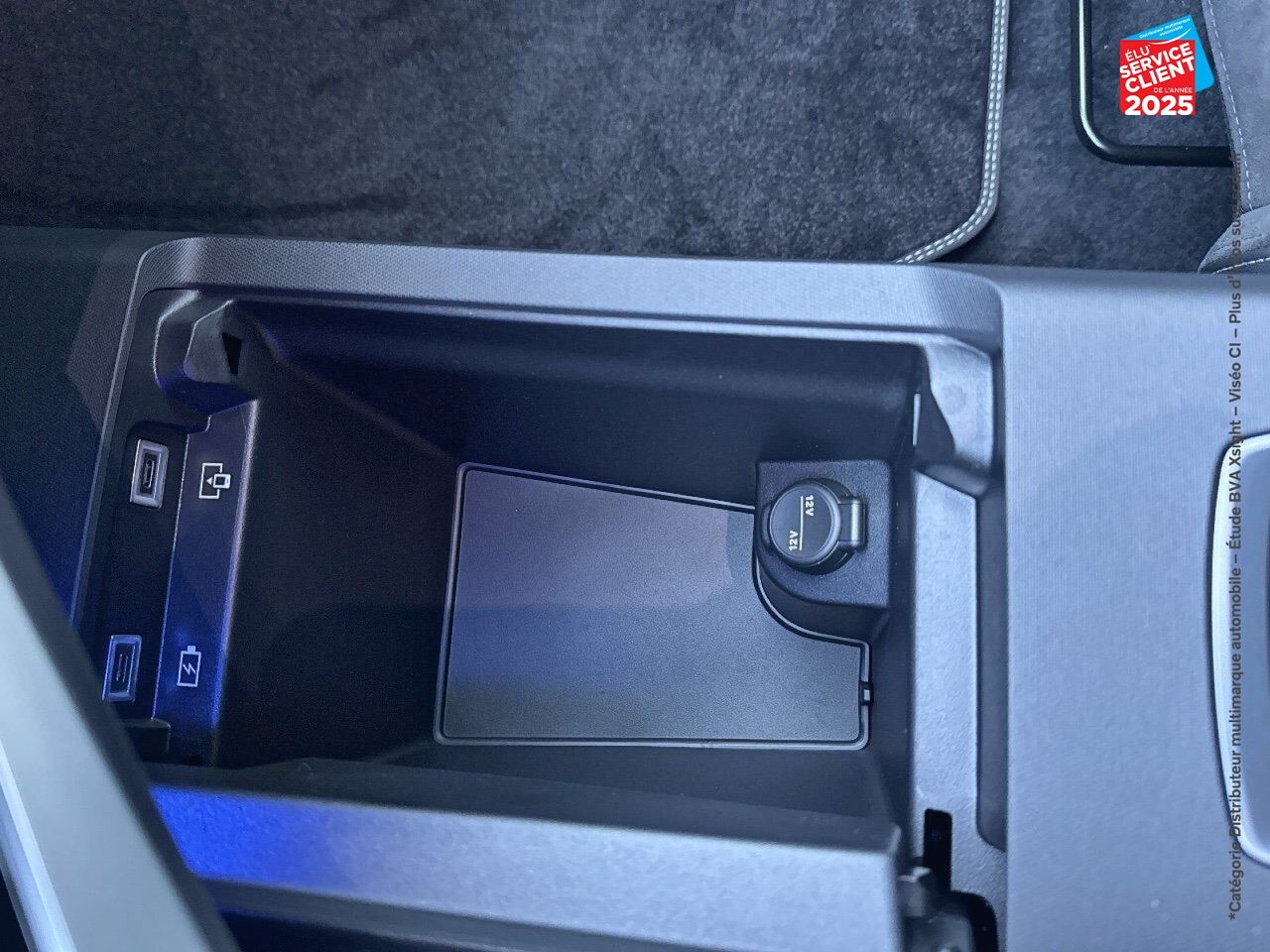 Véhicule d'occasion PEUGEOT 5008 ELECTRIQUE 210CH BATTERIE 73 KWH GT chez Dacia Strasbourg