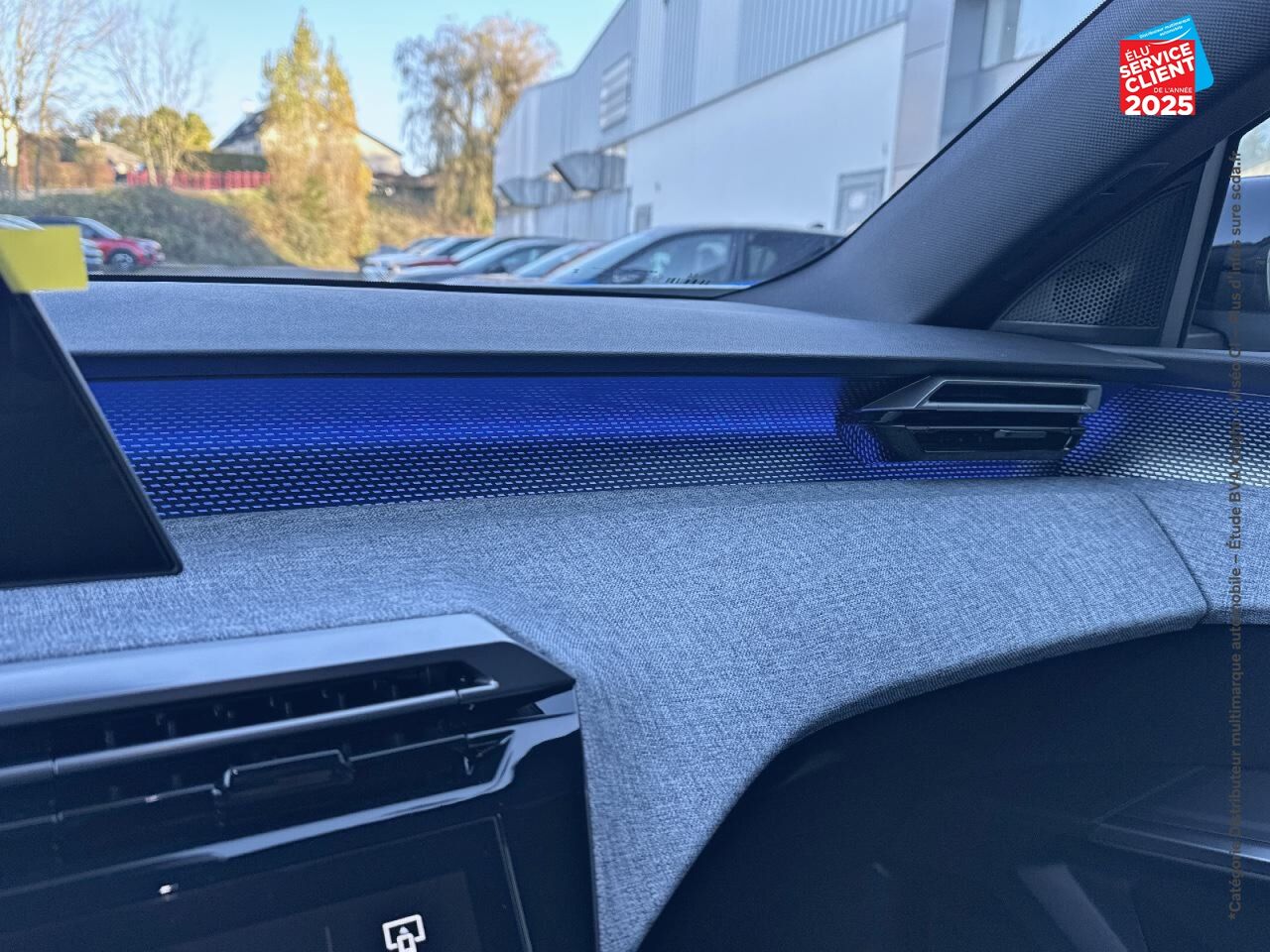 Véhicule d'occasion PEUGEOT 5008 ELECTRIQUE 210CH BATTERIE 73 KWH GT chez Dacia Strasbourg