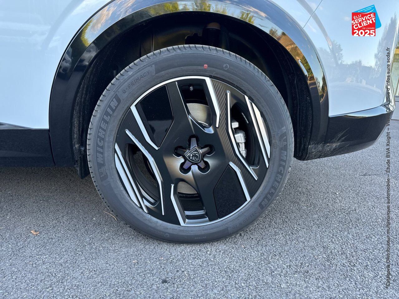 Véhicule d'occasion PEUGEOT 5008 ELECTRIQUE 210CH BATTERIE 73 KWH GT chez Dacia Strasbourg