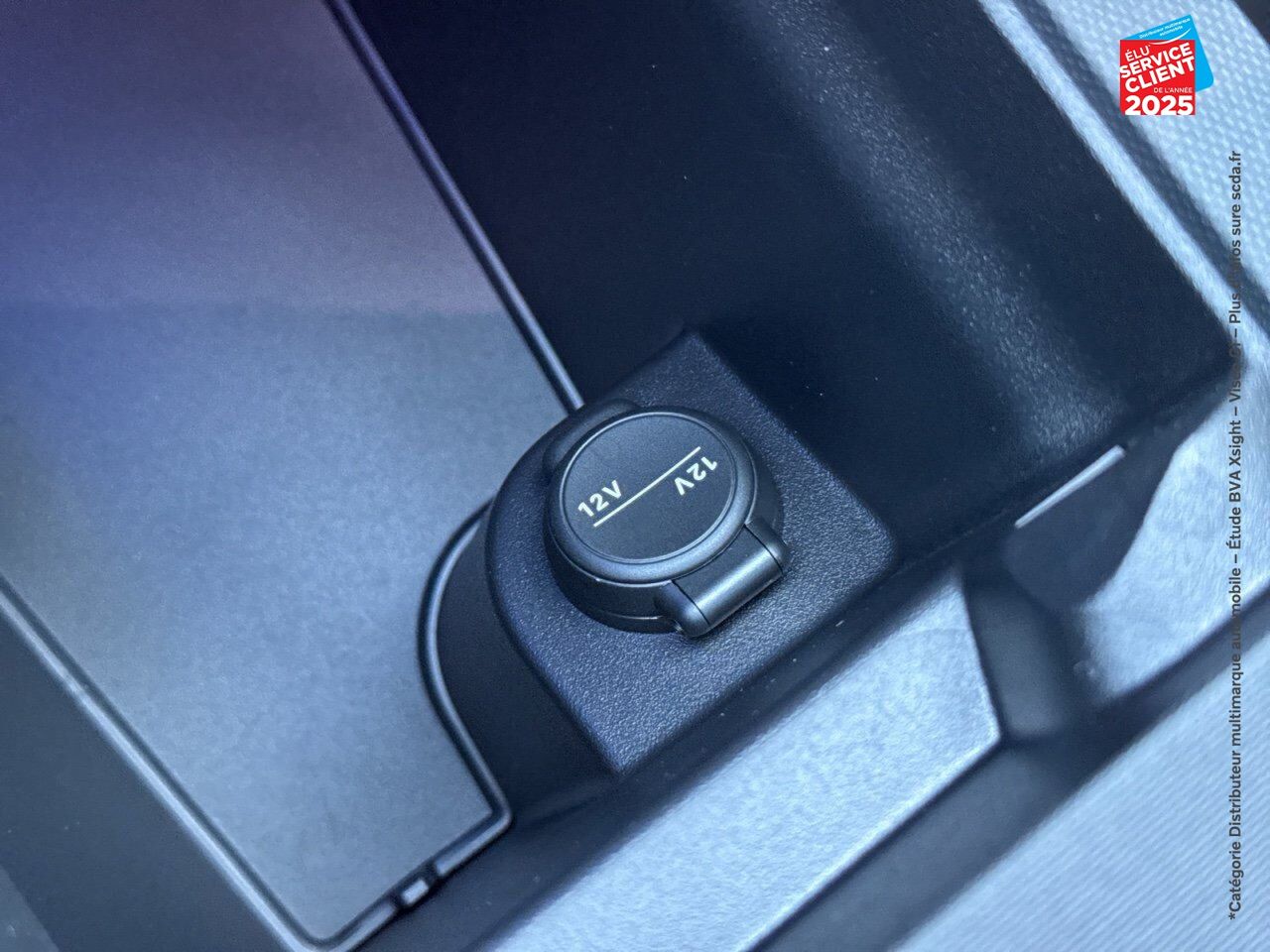 Véhicule d'occasion PEUGEOT 5008 ELECTRIQUE 210CH BATTERIE 73 KWH GT chez Dacia Strasbourg