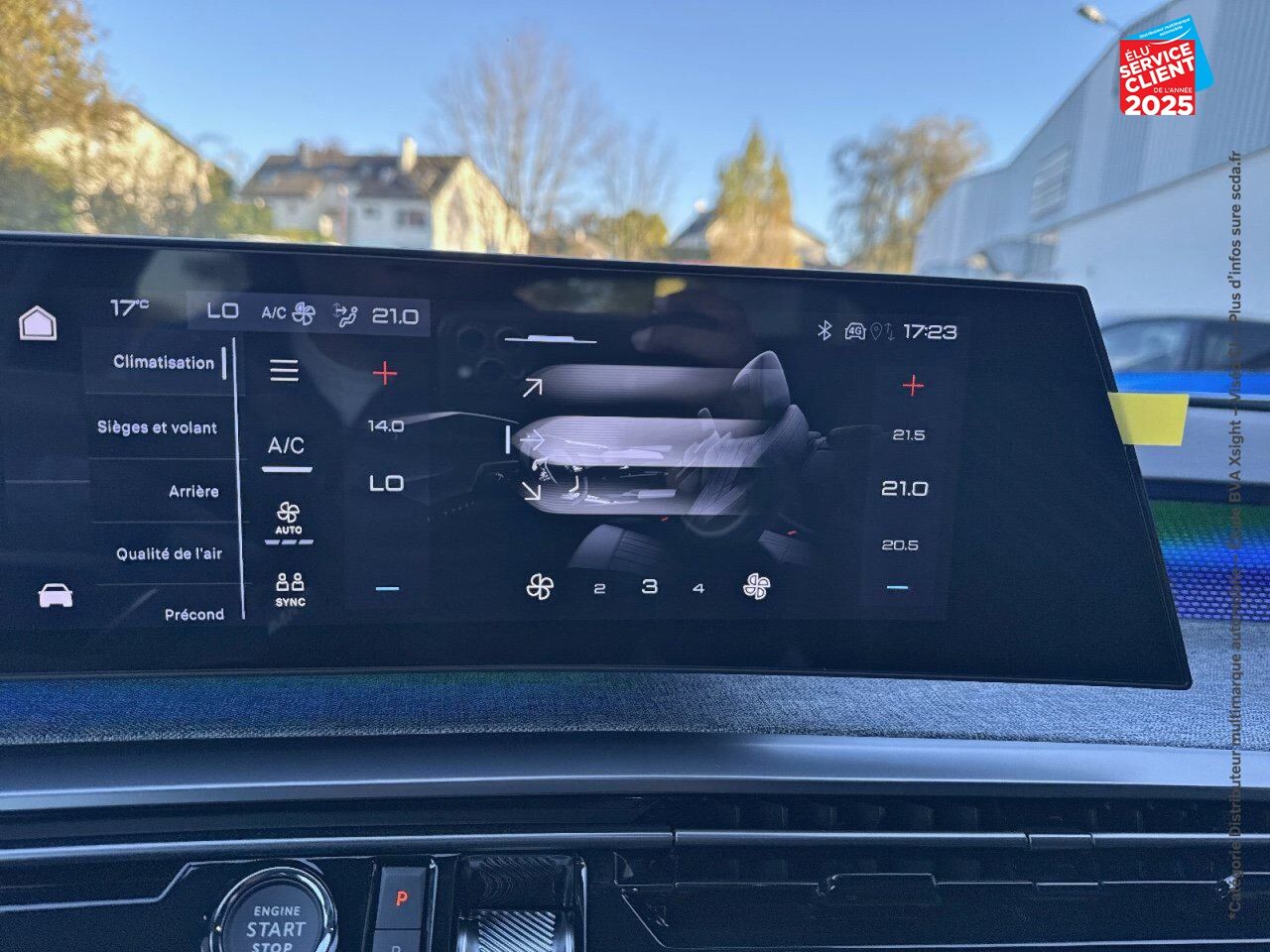 Véhicule d'occasion PEUGEOT 5008 ELECTRIQUE 210CH BATTERIE 73 KWH GT chez Dacia Strasbourg