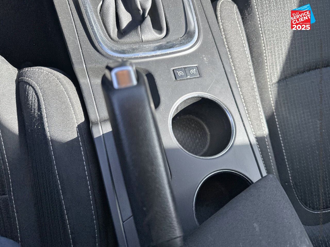 Véhicule d'occasion RENAULT MEGANE 1.3 TCE 140CH FAP BUSINESS EDC chez Renault Sélestat