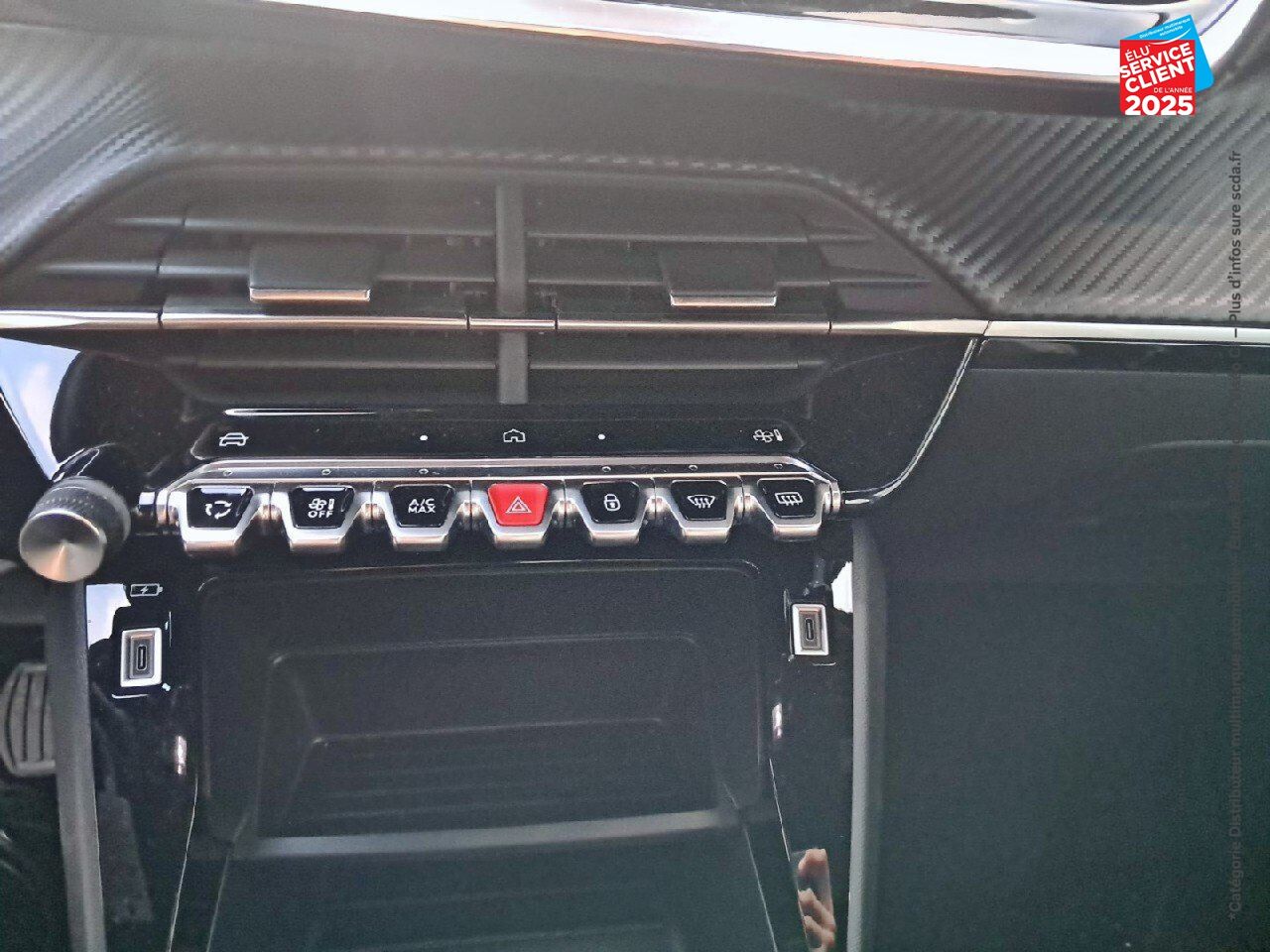 Véhicule neuf PEUGEOT 2008 1.2 PURETECH 100CH SS ACTIVE chez Peugeot Reims