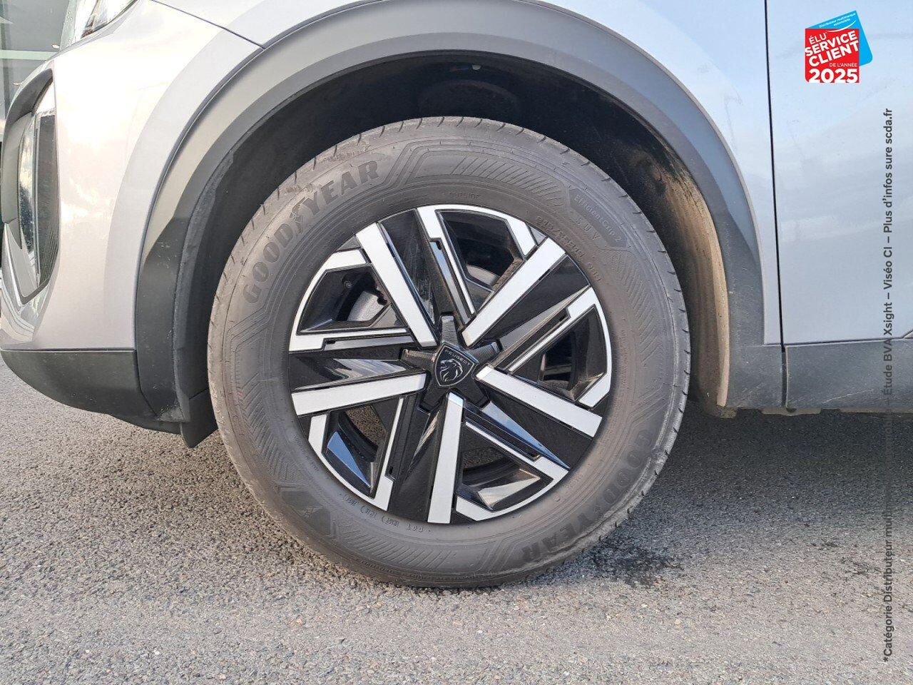 Véhicule neuf PEUGEOT 2008 1.2 PURETECH 100CH SS ACTIVE chez Peugeot Reims