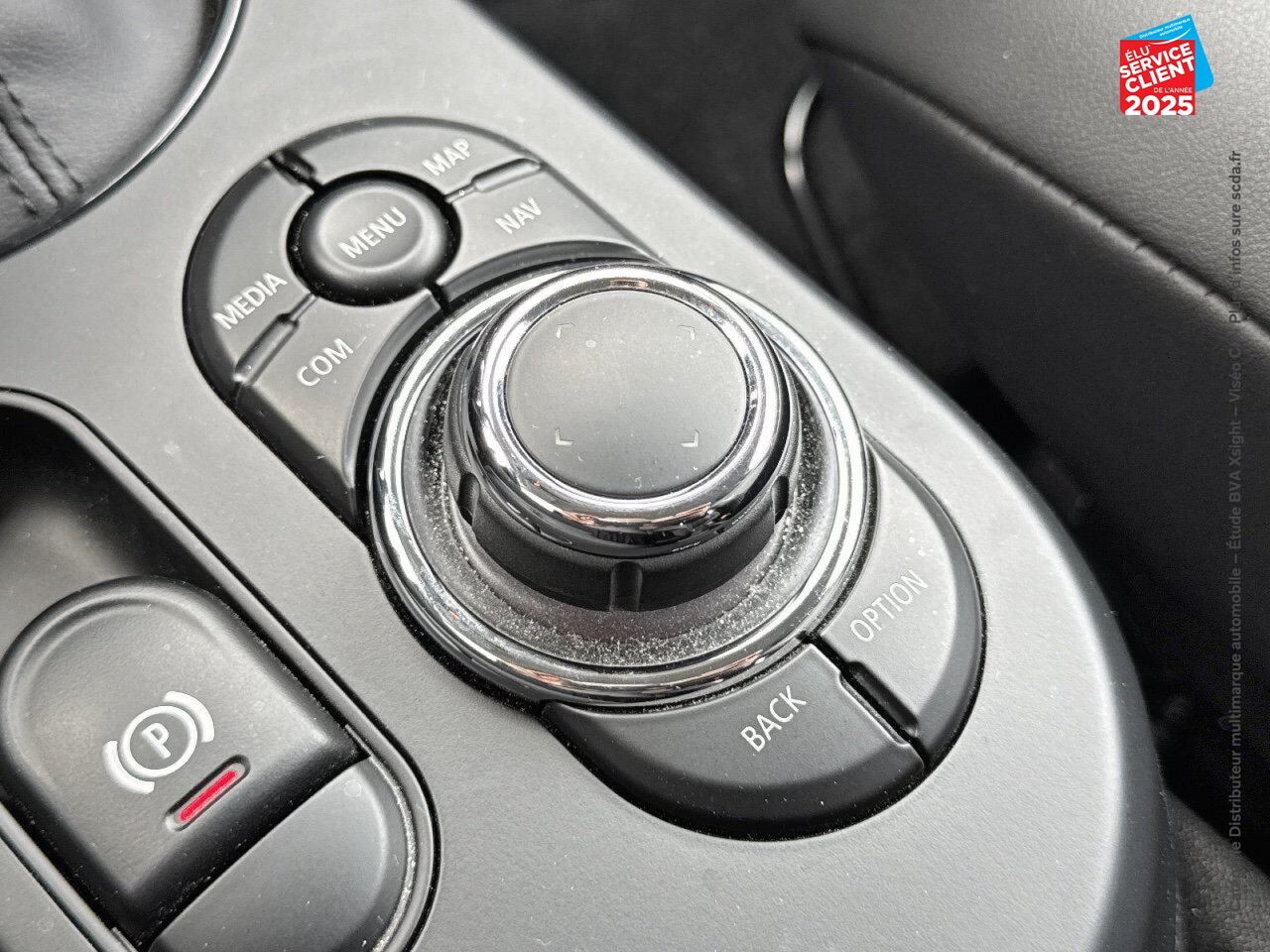Véhicule d'occasion MINI MINI COOPER SE 184CH ESSENTIAL BVA 5CV chez MINI Colmar
