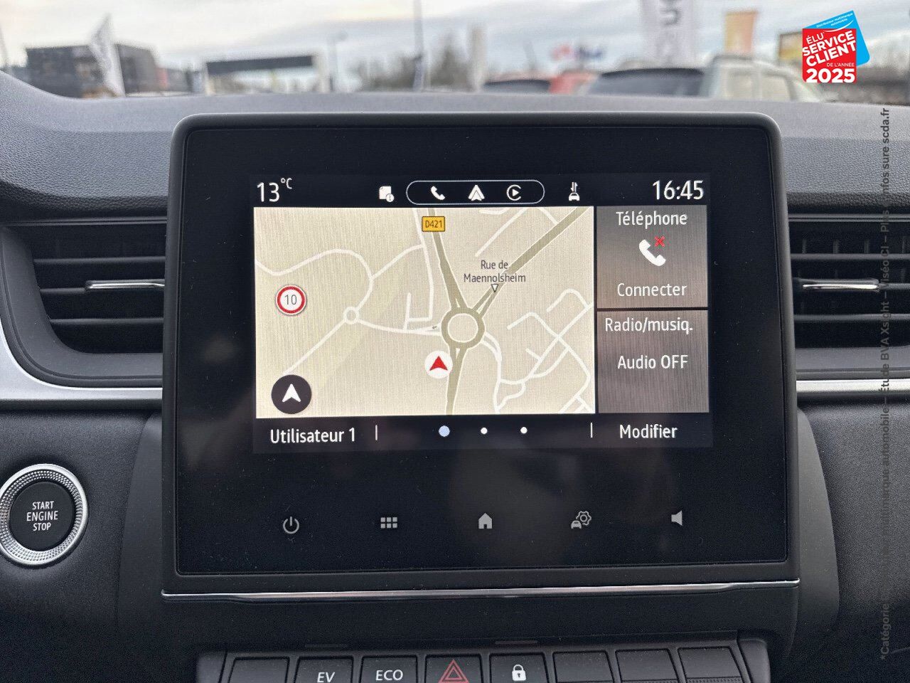 Véhicule d'occasion RENAULT CAPTUR 1.6 E-TECH HYBRIDE 145CH EVOLUTION chez Renault Colmar