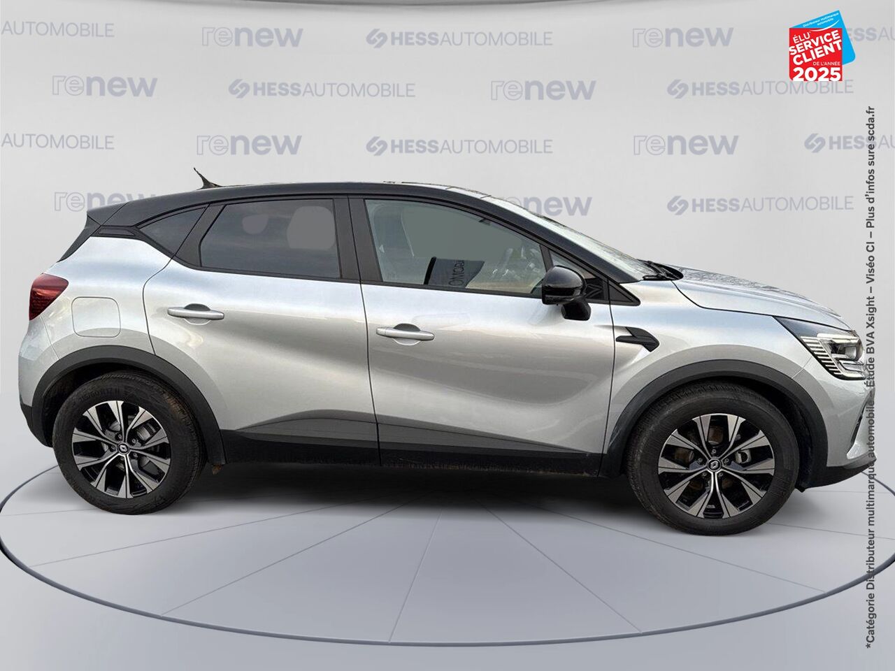 Véhicule d'occasion RENAULT CAPTUR 1.6 E-TECH HYBRIDE 145CH EVOLUTION chez Renault Colmar