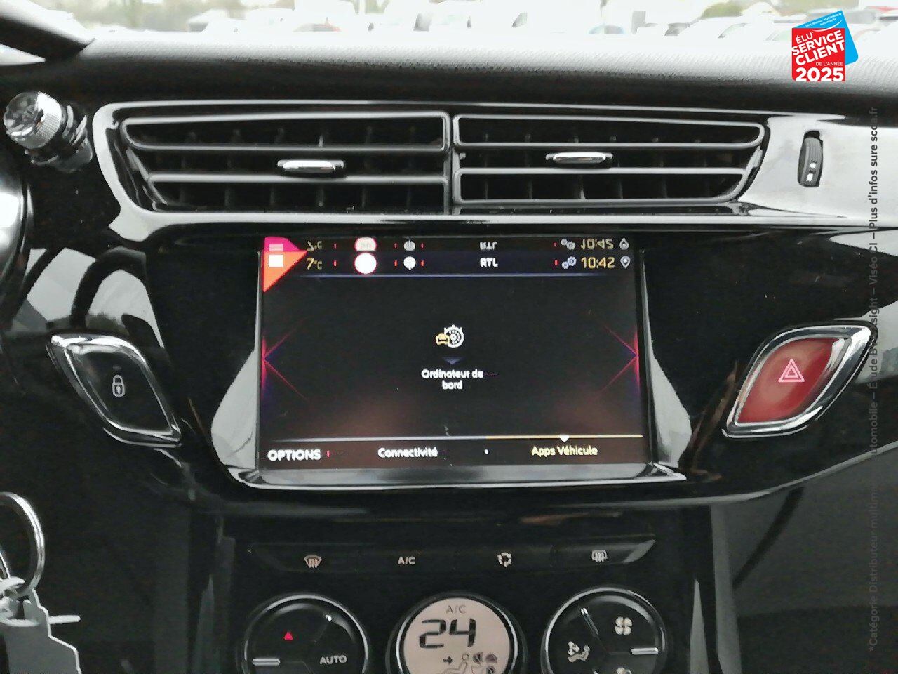 Véhicule d'occasion DS DS 3 CABRIO PURETECH 110CH SO CHIC AUTOMATIQUE chez Renault Colmar