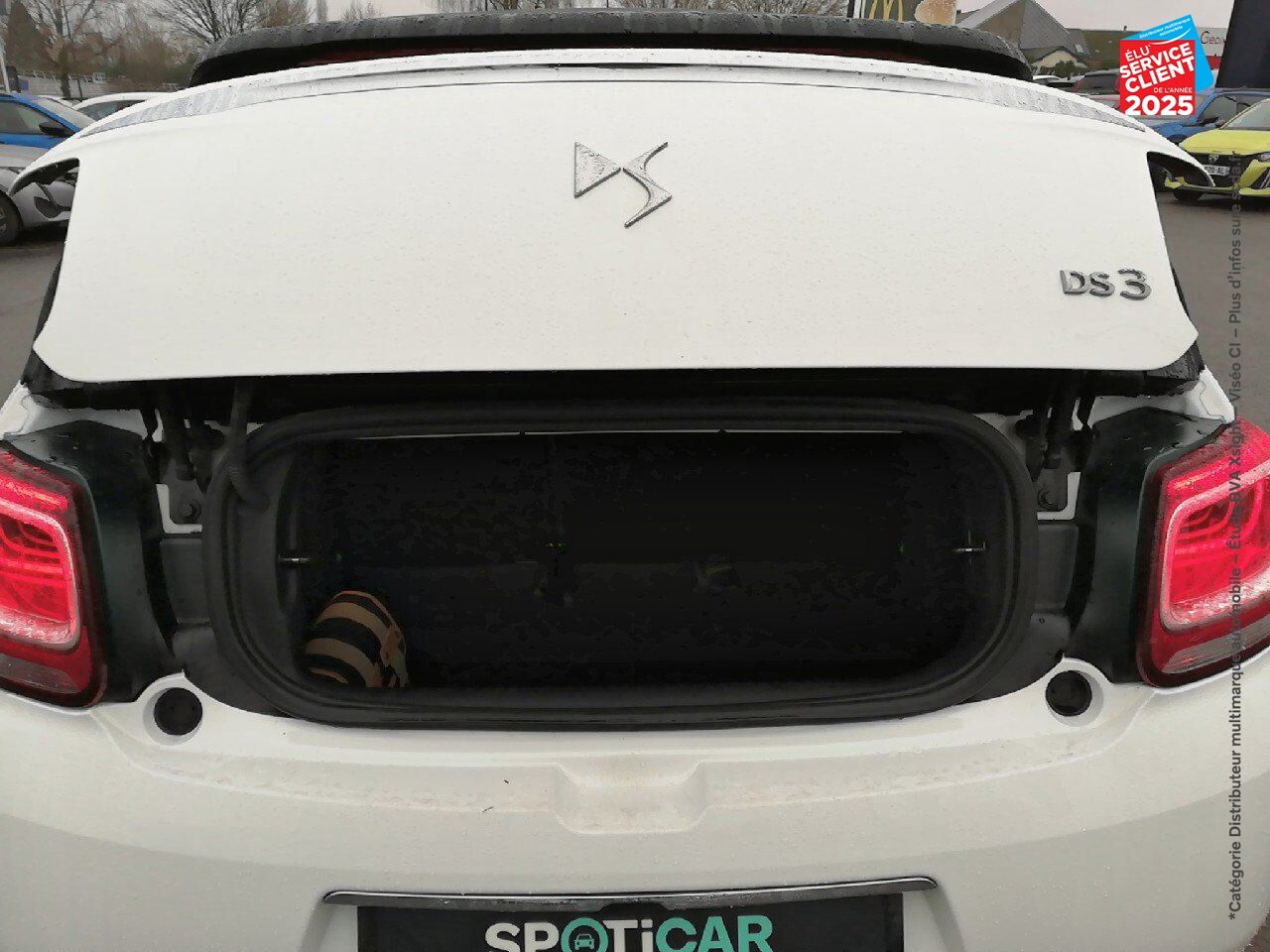 Véhicule d'occasion DS DS 3 CABRIO PURETECH 110CH SO CHIC AUTOMATIQUE chez Renault Colmar