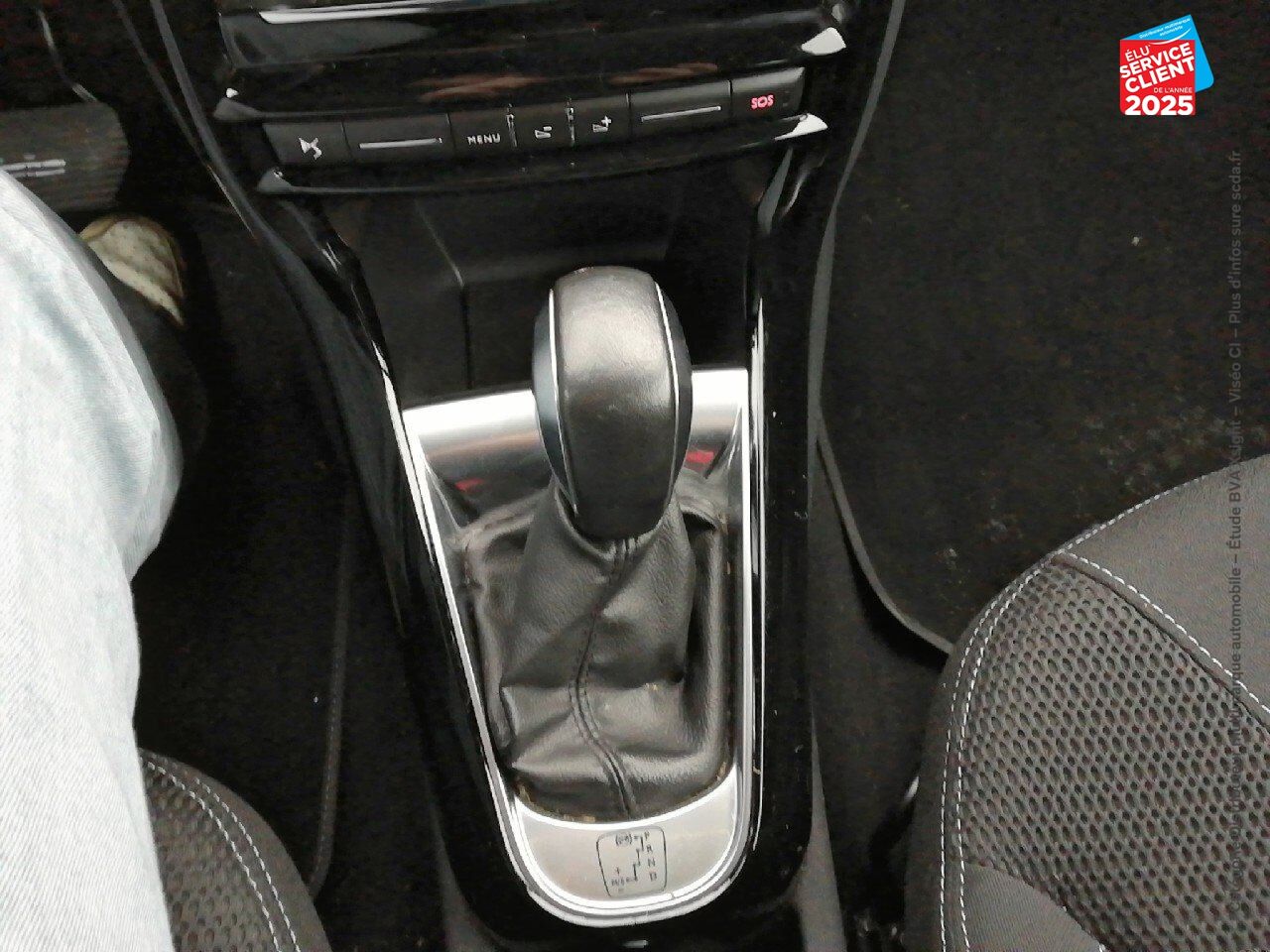 Véhicule d'occasion DS DS 3 CABRIO PURETECH 110CH SO CHIC AUTOMATIQUE chez Renault Colmar