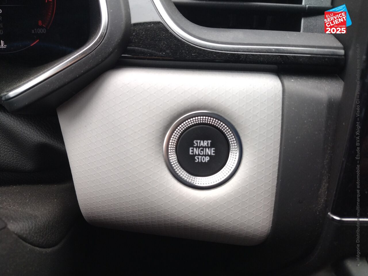 Véhicule d'occasion RENAULT CAPTUR 1.3 TCE 155CH FAP INTENS EDC - 20 chez Toyota Thionville